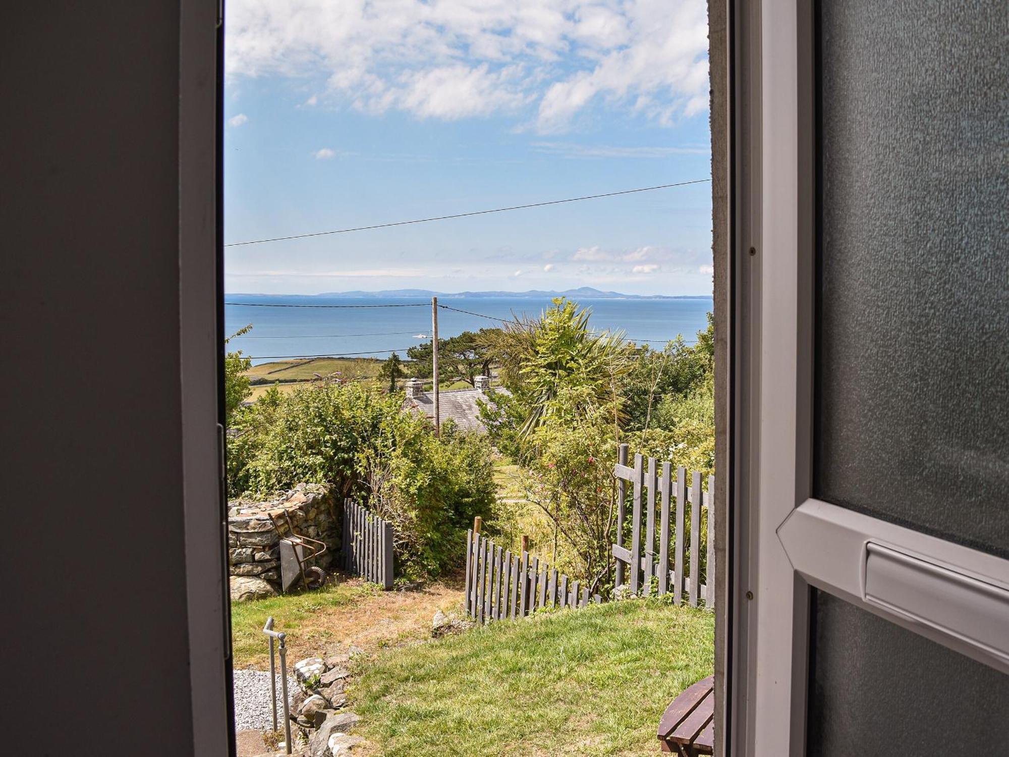Bryn Derwen Villa Llanfair Ngoại thất bức ảnh